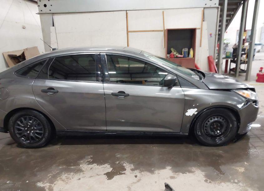 Photo 13 of 2015 Ford Focus S (VIN 1FADP3E23FL364225)