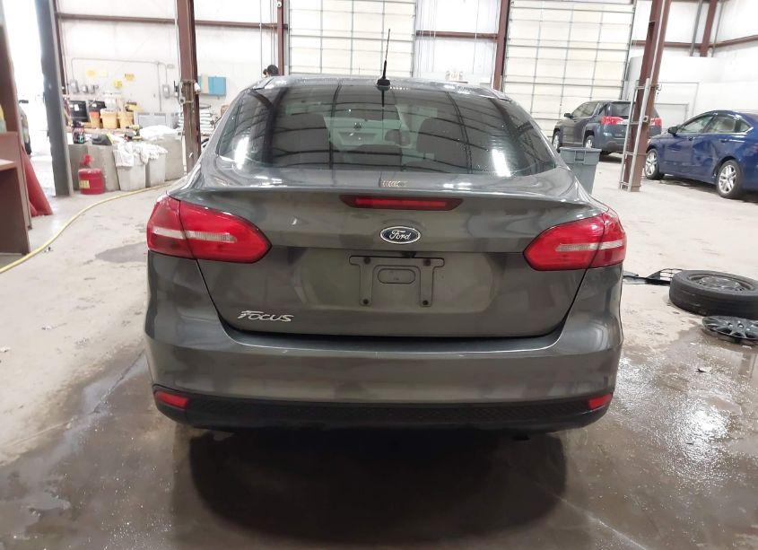 Photo 16 of 2015 Ford Focus S (VIN 1FADP3E23FL364225)