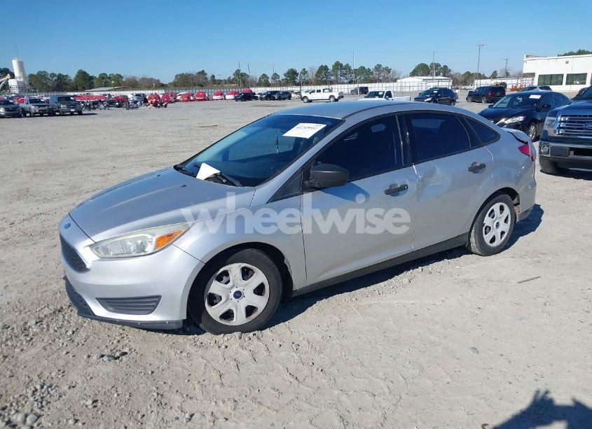 Photo 2 of 2016 Ford Focus S (VIN 1FADP3E23GL273280)