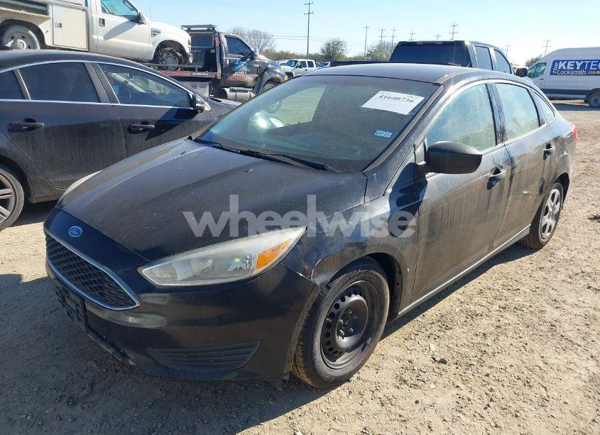 Photo 2 of 2016 Ford Focus S (VIN 1FADP3E23GL318945)
