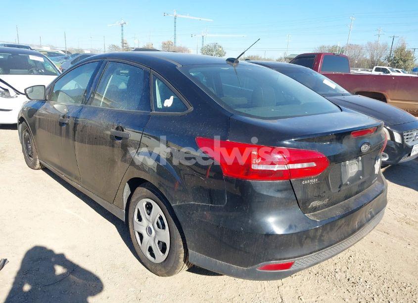 Photo 3 of 2016 Ford Focus S (VIN 1FADP3E23GL318945)