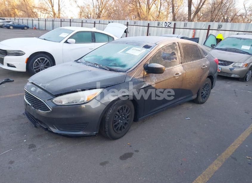Photo 2 of 2016 Ford Focus S (VIN 1FADP3E23GL319500)