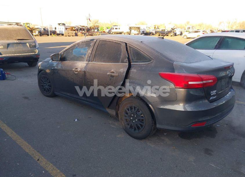 Photo 3 of 2016 Ford Focus S (VIN 1FADP3E23GL319500)
