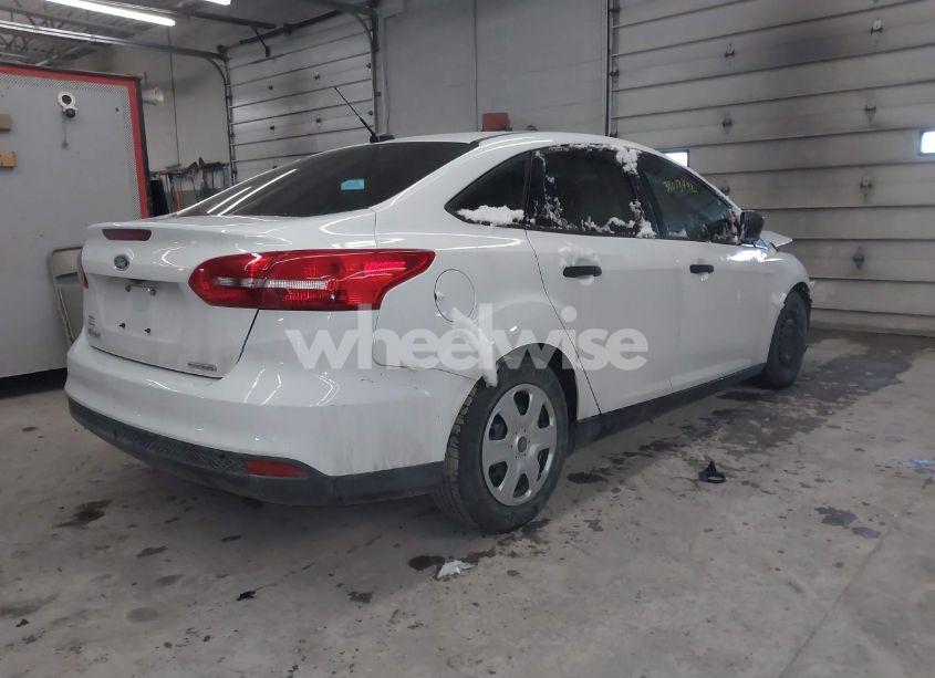 Photo 4 of 2016 Ford Focus S (VIN 1FADP3E23GL389532)