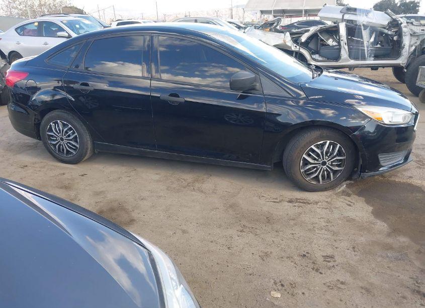 Photo 13 of 2016 Ford Focus S (VIN 1FADP3E23GL391443)