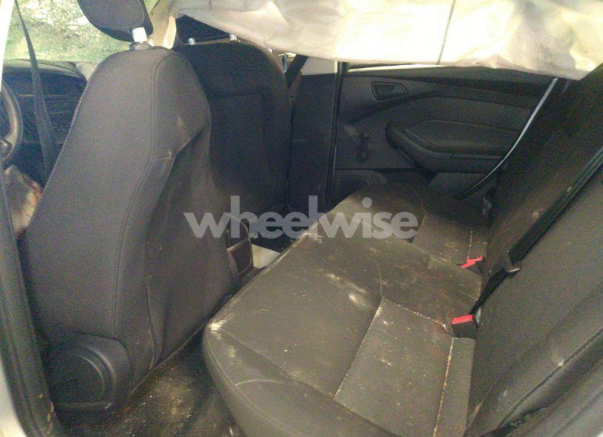 Photo 8 of 2017 Ford Focus S (VIN 1FADP3E23HL286614)