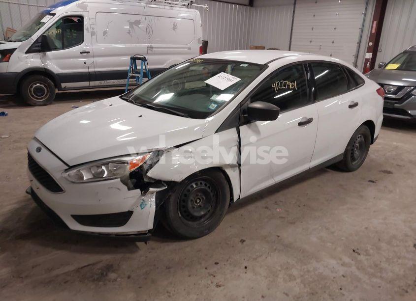 Photo 2 of 2017 Ford Focus S (VIN 1FADP3E23HL340106)