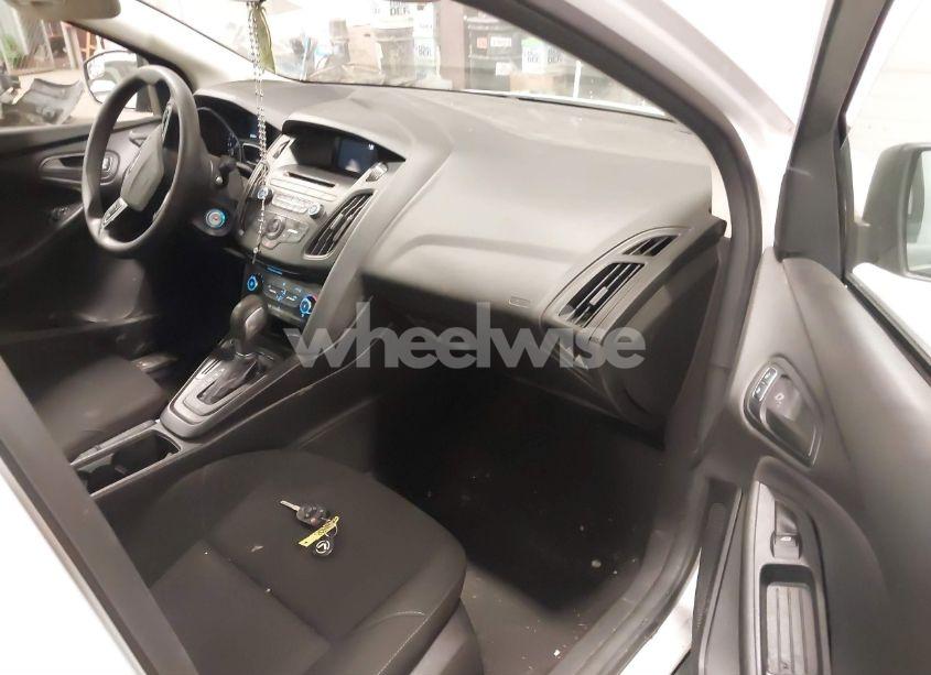 Photo 5 of 2017 Ford Focus S (VIN 1FADP3E23HL340106)