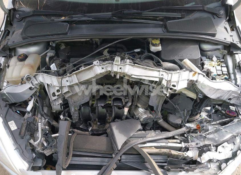 Photo 10 of 2018 Ford Focus S (VIN 1FADP3E23JL203284)