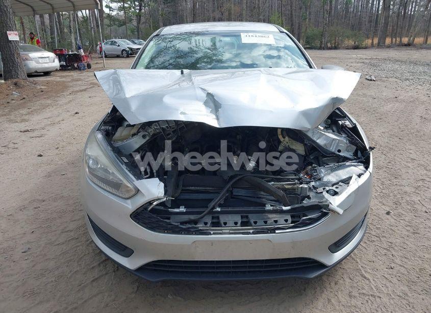 Photo 12 of 2018 Ford Focus S (VIN 1FADP3E23JL203284)