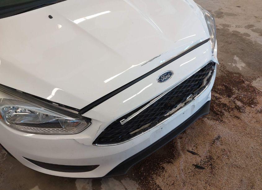 Photo 18 of 2018 Ford Focus S (VIN 1FADP3E23JL204497)
