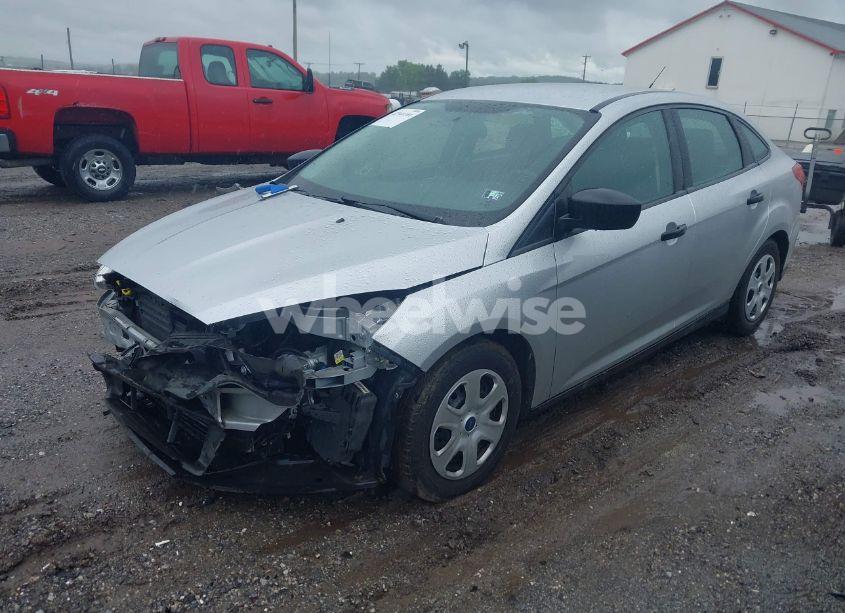 Photo 2 of 2018 Ford Focus S (VIN 1FADP3E23JL219579)