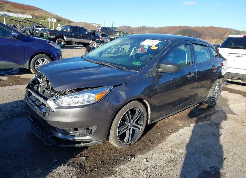 Photo 2 of 2018 Ford Focus S (VIN 1FADP3E23JL235281)