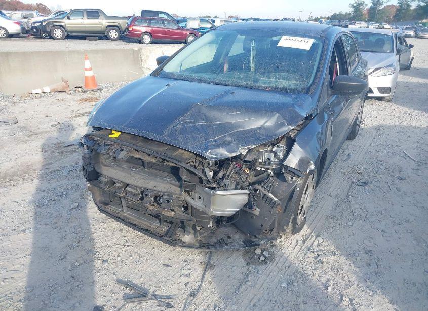 Photo 6 of 2018 Ford Focus S (VIN 1FADP3E23JL284402)