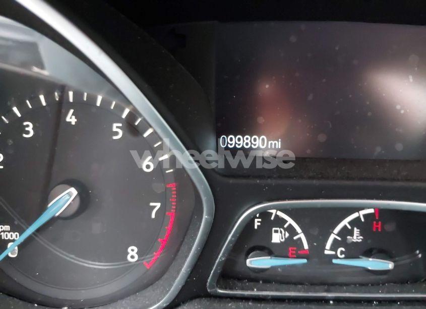 Photo 15 of 2018 Ford Focus S (VIN 1FADP3E23JL300064)