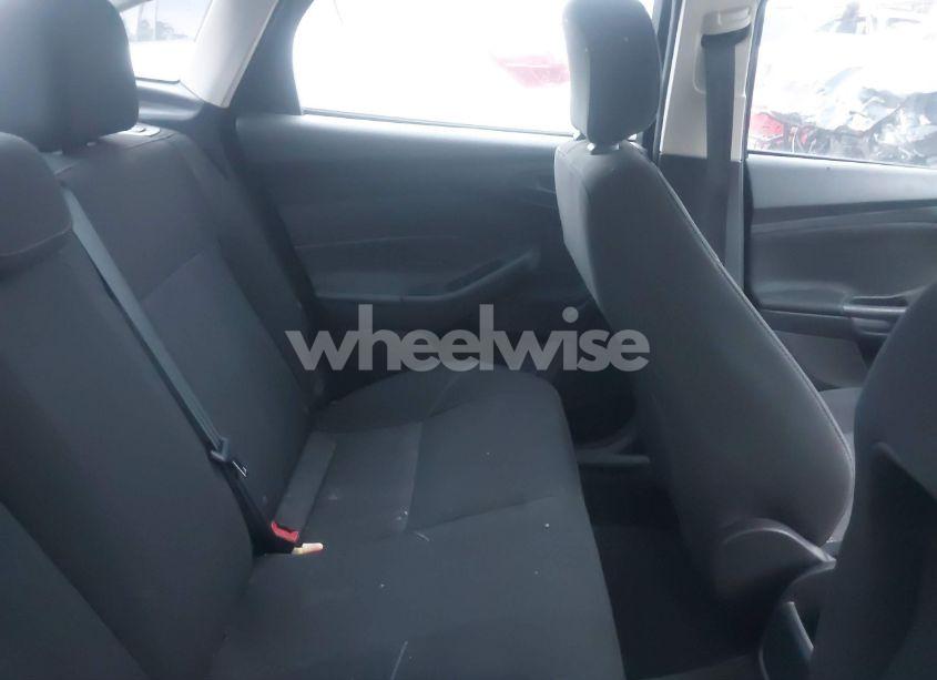 Photo 8 of 2018 Ford Focus S (VIN 1FADP3E23JL300064)