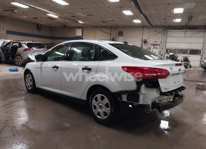 Photo 3 of 2018 Ford Focus S (VIN 1FADP3E23JL306611)