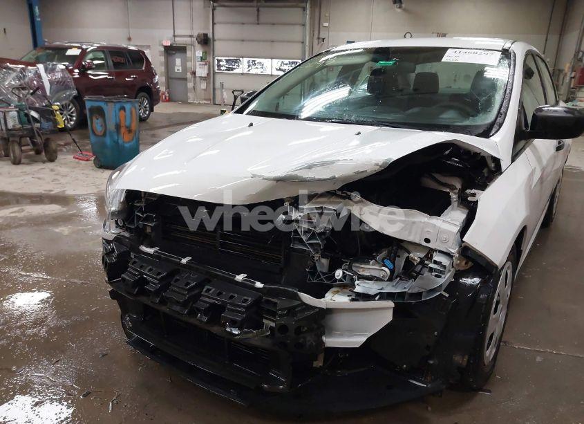 Photo 6 of 2018 Ford Focus S (VIN 1FADP3E23JL306611)