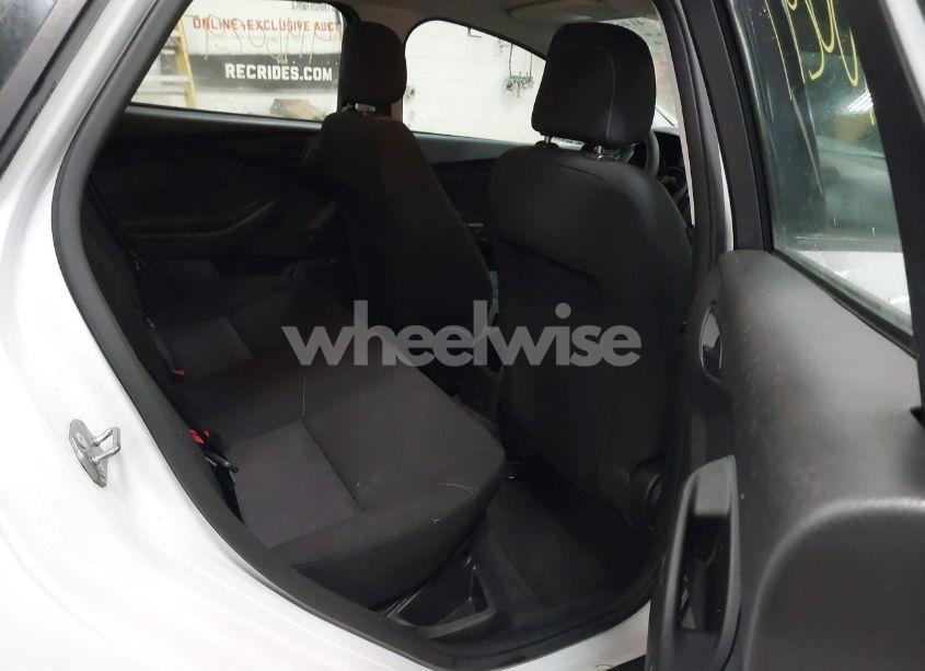 Photo 8 of 2018 Ford Focus S (VIN 1FADP3E23JL306611)