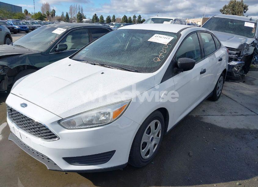 Photo 6 of 2018 Ford Focus S (VIN 1FADP3E23JL324493)