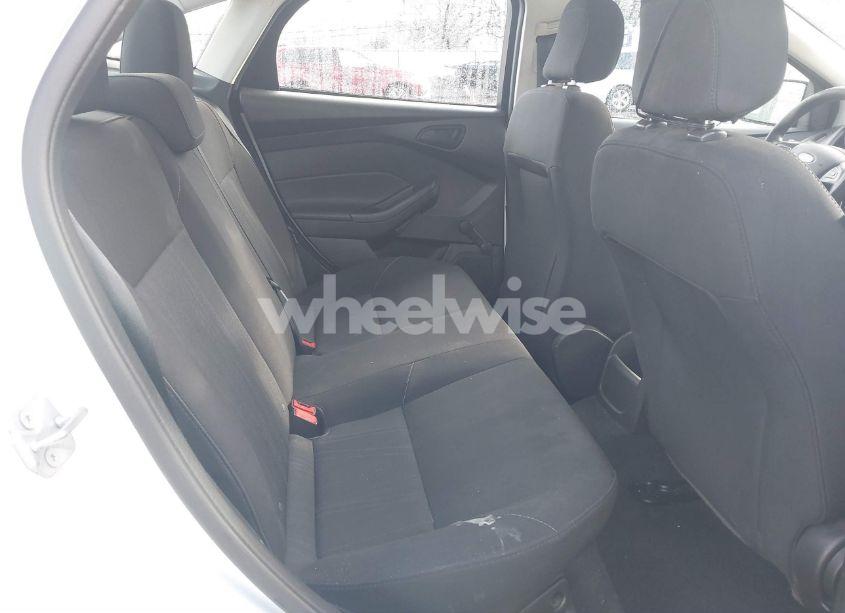 Photo 8 of 2018 Ford Focus S (VIN 1FADP3E23JL324493)