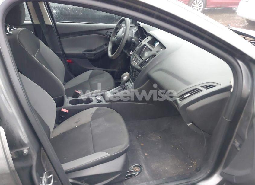 Photo 5 of 2013 Ford Focus S (VIN 1FADP3E24DL324281)