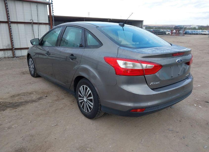 Photo 3 of 2014 Ford Focus S (VIN 1FADP3E24EL406433)