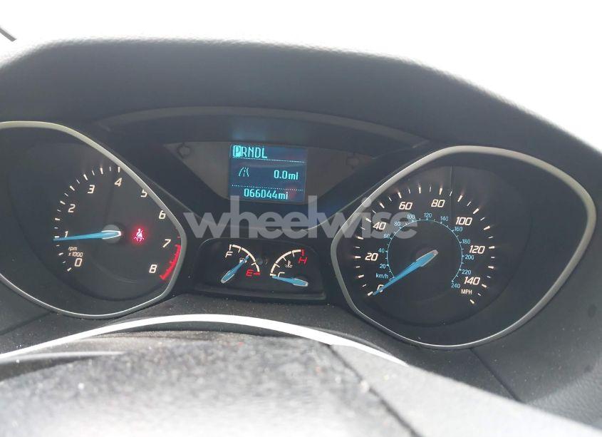 Photo 7 of 2014 Ford Focus S (VIN 1FADP3E24EL419487)