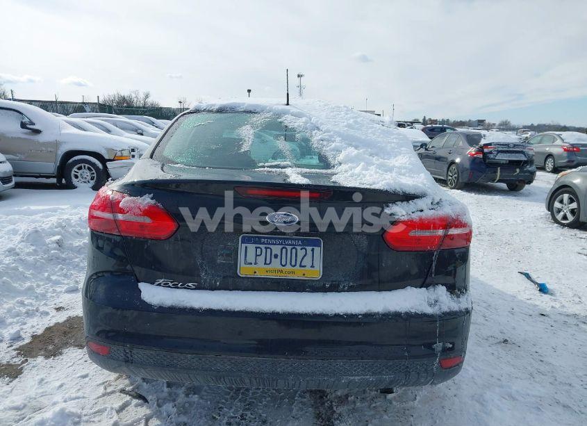 Photo 15 of 2015 Ford Focus S (VIN 1FADP3E24FL381342)