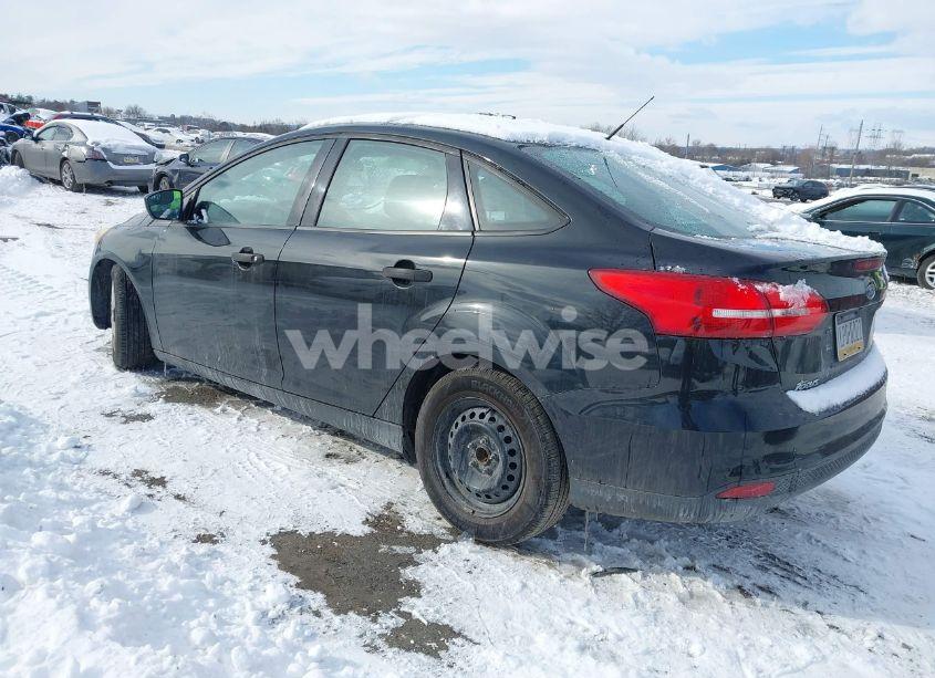 Photo 3 of 2015 Ford Focus S (VIN 1FADP3E24FL381342)