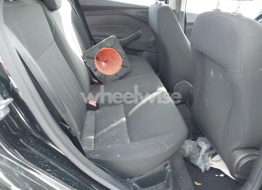 Photo 8 of 2015 Ford Focus S (VIN 1FADP3E24FL381342)