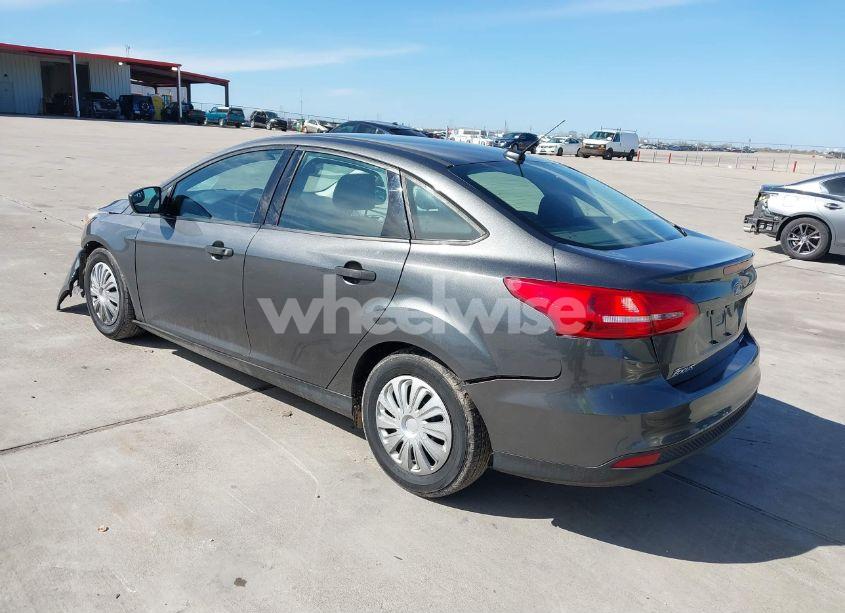 Photo 3 of 2016 Ford Focus S (VIN 1FADP3E24GL369113)