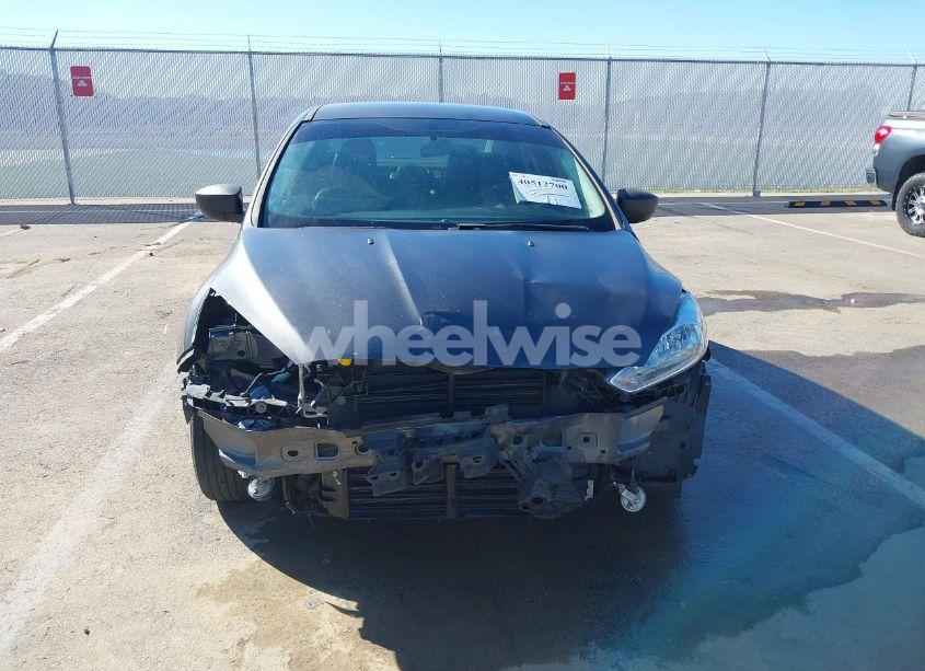 Photo 13 of 2016 Ford Focus S (VIN 1FADP3E24GL390687)