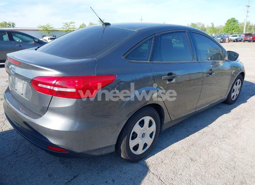 Photo 4 of 2017 Ford Focus S (VIN 1FADP3E24HL283642)