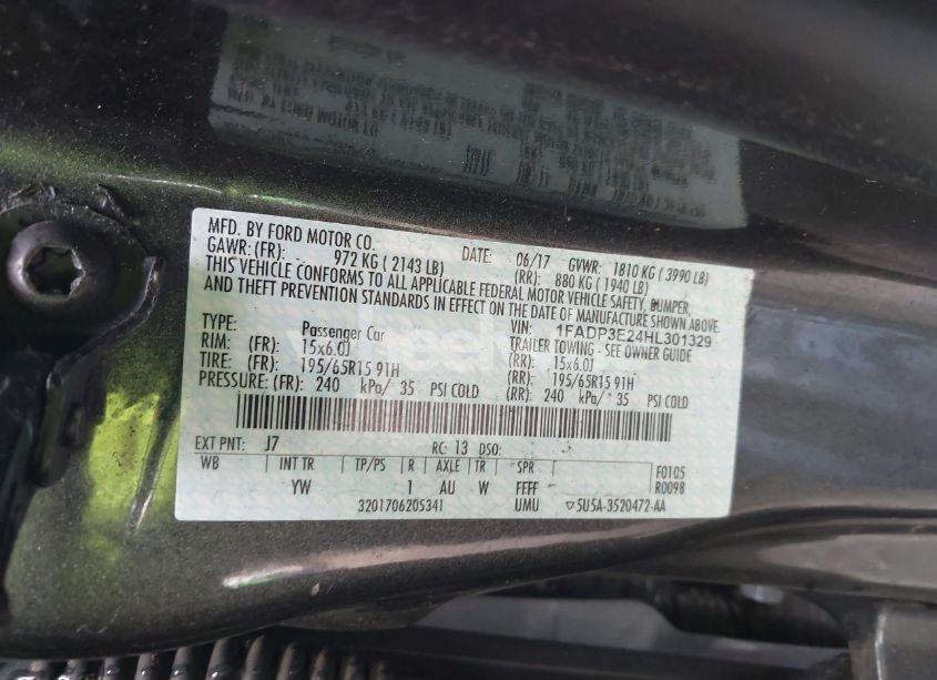 Photo 9 of 2017 Ford Focus S (VIN 1FADP3E24HL301329)