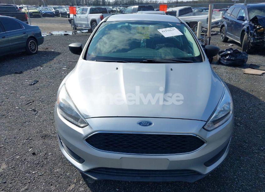 Photo 12 of 2017 Ford Focus S (VIN 1FADP3E24HL338624)