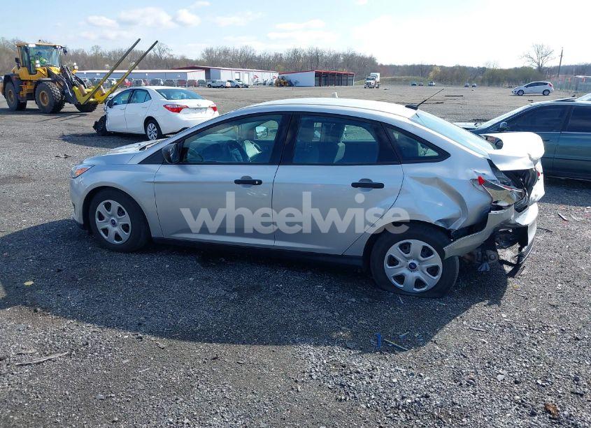 Photo 14 of 2017 Ford Focus S (VIN 1FADP3E24HL338624)