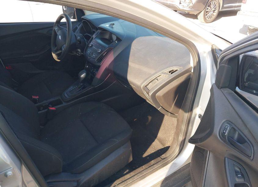 Photo 5 of 2018 Ford Focus S (VIN 1FADP3E24JL204296)