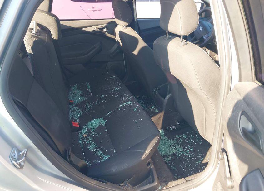 Photo 8 of 2018 Ford Focus S (VIN 1FADP3E24JL204296)