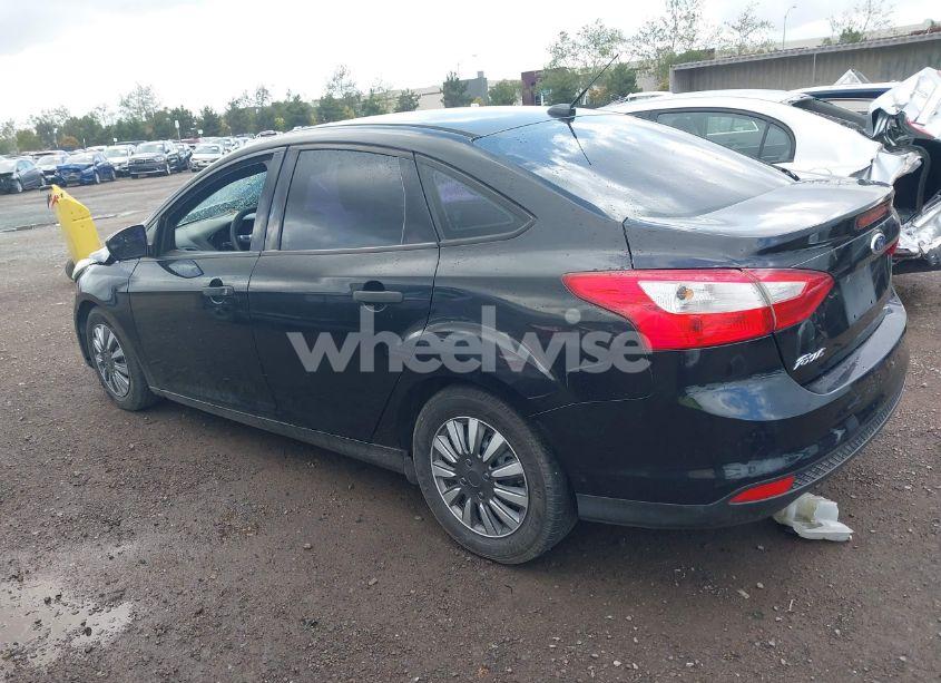 Photo 3 of 2013 Ford Focus S (VIN 1FADP3E25DL222438)