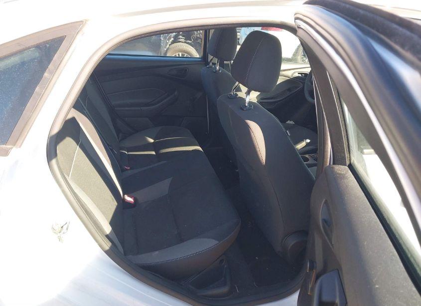 Photo 8 of 2013 Ford Focus S (VIN 1FADP3E25DL331790)