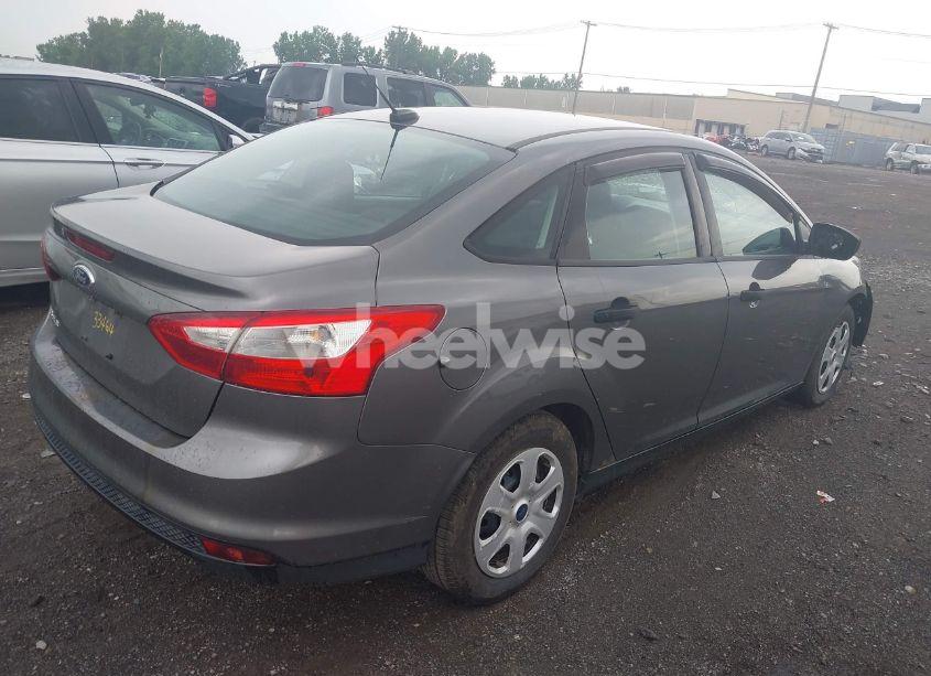 Photo 4 of 2013 Ford Focus S (VIN 1FADP3E25DL350534)
