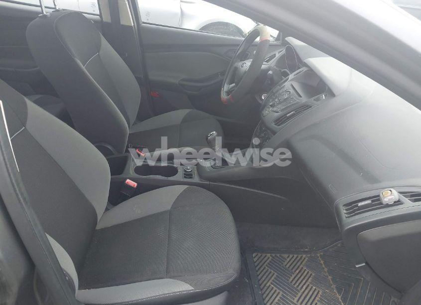 Photo 5 of 2013 Ford Focus S (VIN 1FADP3E25DL350534)