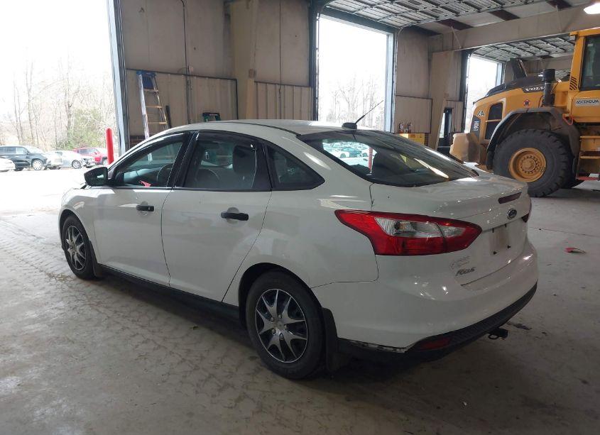 Photo 3 of 2013 Ford Focus S (VIN 1FADP3E25DL368564)