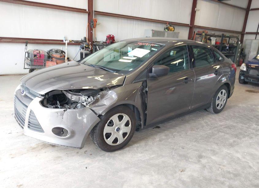 Photo 2 of 2014 Ford Focus S (VIN 1FADP3E25EL235210)