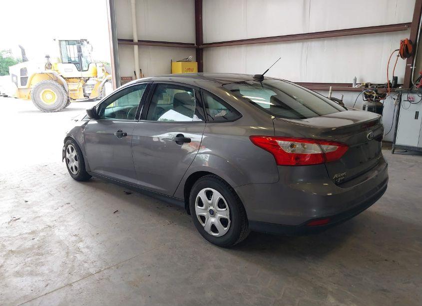 Photo 3 of 2014 Ford Focus S (VIN 1FADP3E25EL235210)