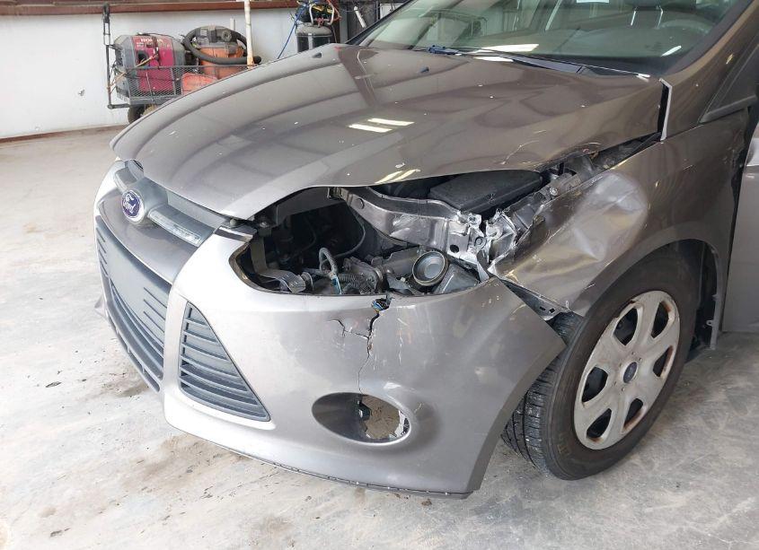 Photo 6 of 2014 Ford Focus S (VIN 1FADP3E25EL235210)