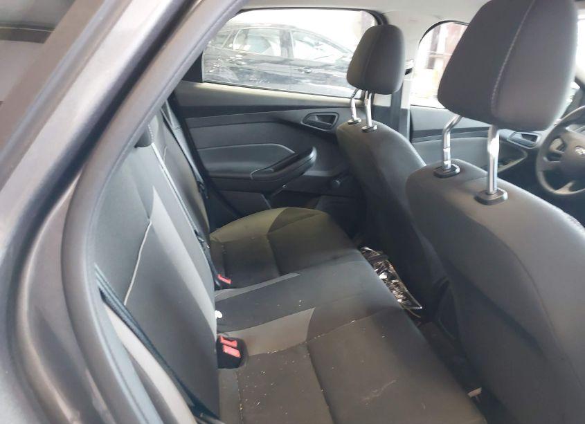 Photo 8 of 2014 Ford Focus S (VIN 1FADP3E25EL235210)