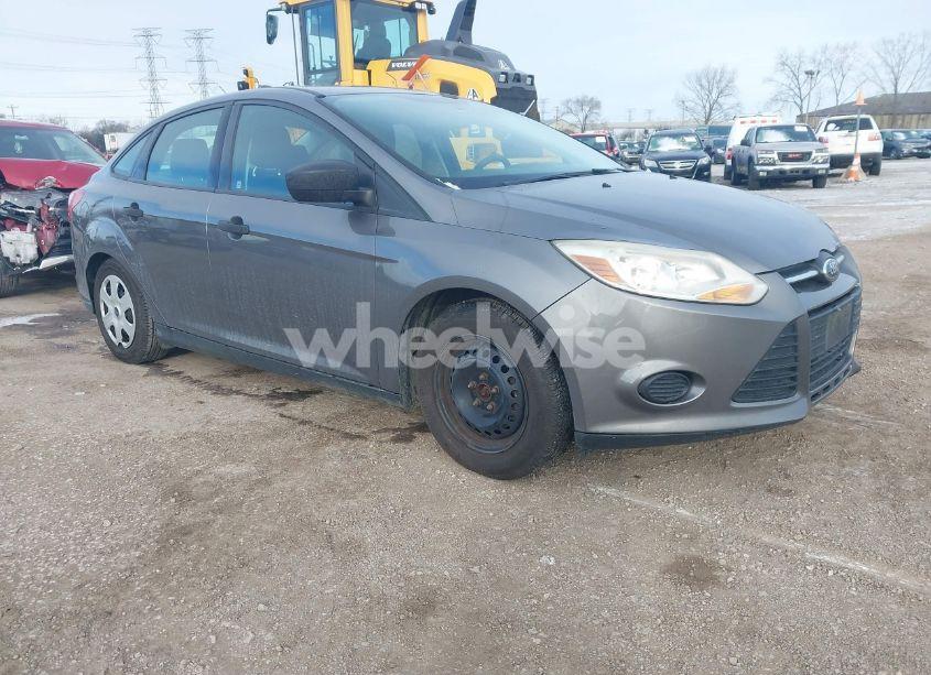 2014 Ford Focus S (VIN 1FADP3E25EL346436) main photo