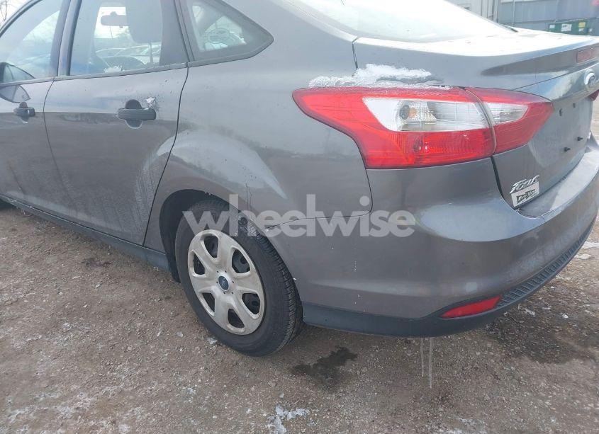 Photo 20 of 2014 Ford Focus S (VIN 1FADP3E25EL346436)